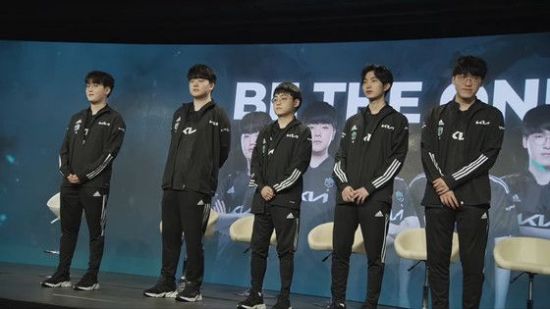 PUBG与马桶人联动万圣节活动盛况空前